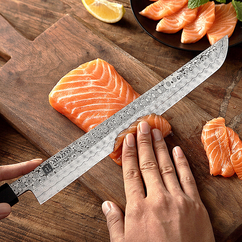 110層ダマスカス鋼 高級刺身包丁」 見た目も切れ味もまるで日本刀！銘